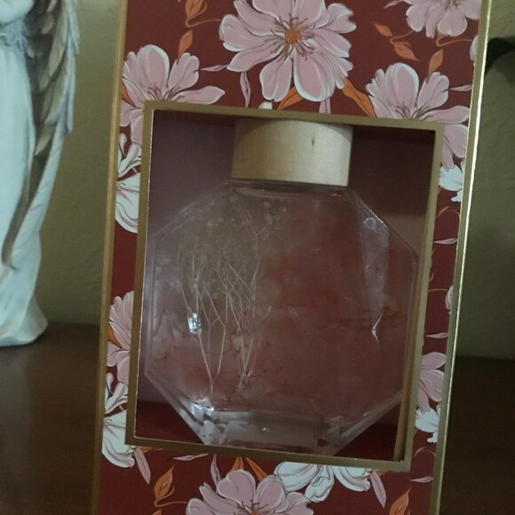 CG Botanicals Japanese cherry blossom high fragrance diffuser. New in box - Picture 5 of 8